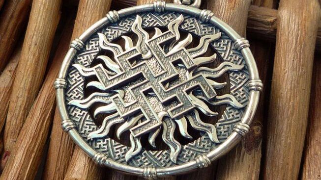 Slavic amulet alang sa salapi